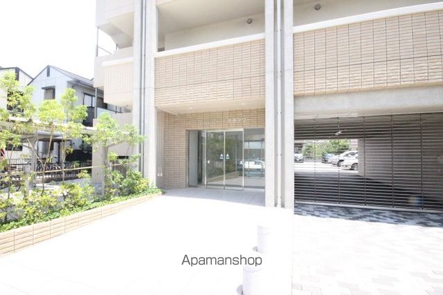 リアルエステート東原タワーの玄関写真