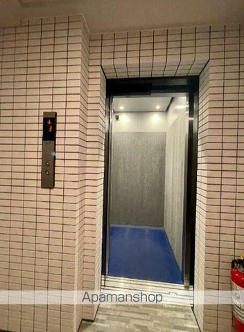 ベルシード東十条ツインズAの玄関写真