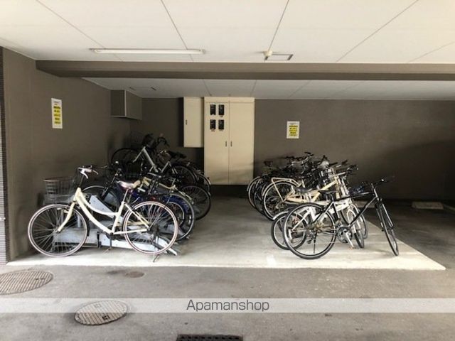 BーONEの内装写真