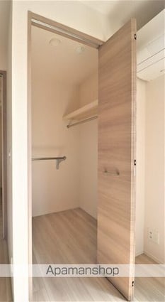 セレスティア小豆沢[2LDK/50.13m2]の収納