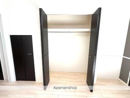 Ｌｉｂｅｒｔｅ（リベルテ）[1K/33.81m2]の収納1