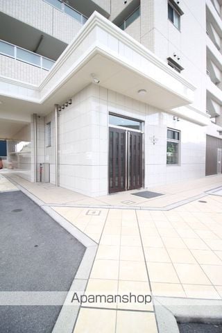 ルネス武富 II号館の玄関写真