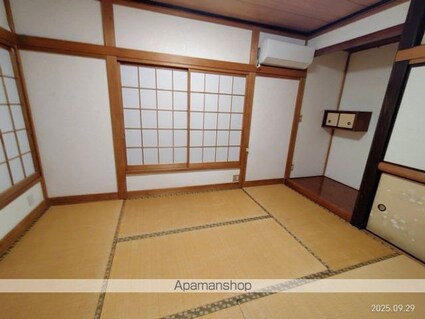 東馬込１丁目戸建て[4LDK/161.79m2]のリビング・居間2