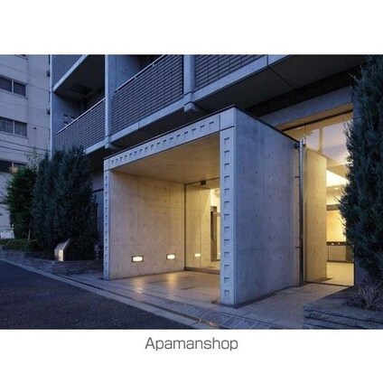 コンフォリア下北沢[2DK/50.21m2]の外観2