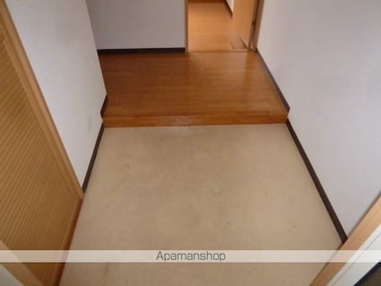 ベルヴィオウミ[3LDK/84.66m2]の玄関