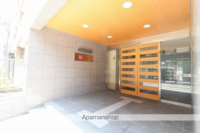 ドゥーエ妙典の玄関写真