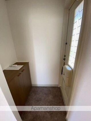 サン・サン・３[3DK/59.59m2]の玄関