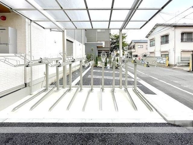 DーLIBERTEの玄関写真