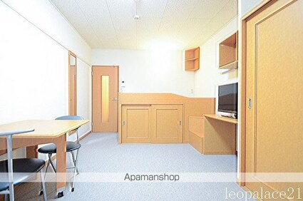 レオパレス岐阜インター[1K/22.7m2]のリビング・居間2
