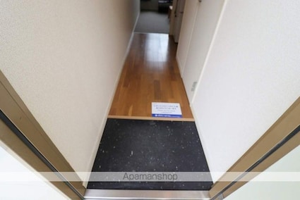 レオパレスヴァン[1K/20.28m2]の玄関