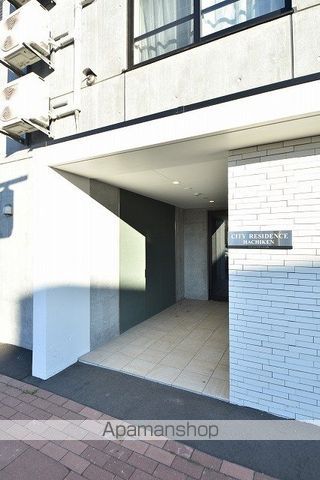 CITY RESIDENCE八軒の玄関写真
