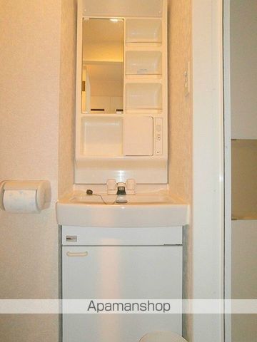 ダイナコートエスタディオサラ A棟の内装写真