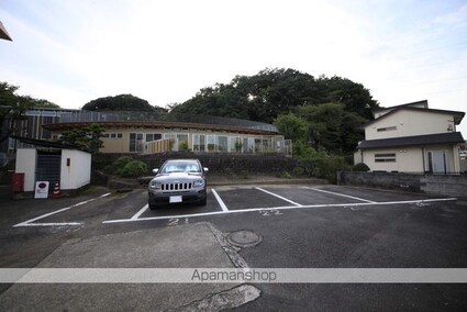 佐伯マンション[2DK/38.01m2]の駐車場