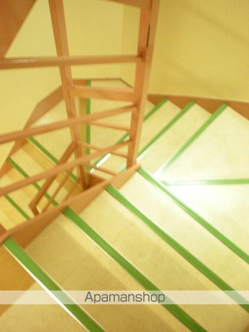 メゾンエスポアールの外観写真