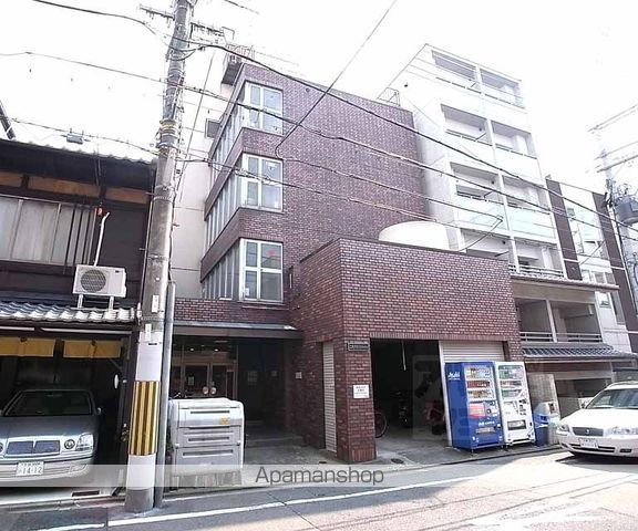 二条グランドハイツの外観写真