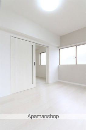 ミツダコーポ本町[1K/23m2]のリビング・居間