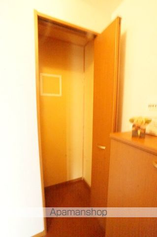 ポンムドゥテール前田の内装写真