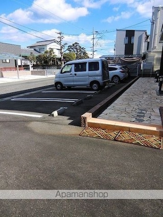 宮崎県延岡市日の出町２丁目[1R/32.94m2]の駐車場