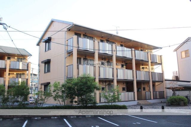 リファルジェント泉B棟の外観写真