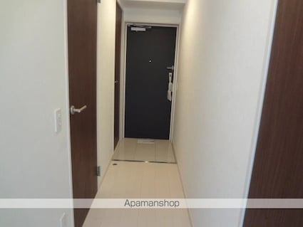 ＴＲＥＮＴＥ　ＬＵＭＩＥＲＥ[1LDK/48.75m2]の玄関