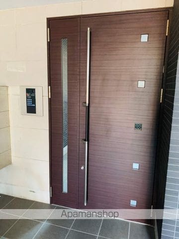 エクセレントコート千葉新宿の玄関写真