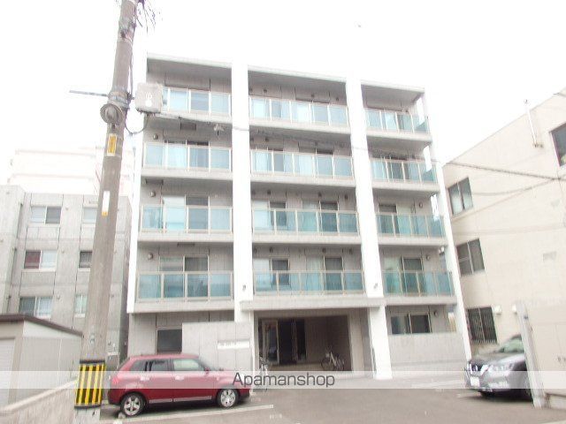 札幌市軌道線 西線６条駅 徒歩2分 5階建 築12年の外観写真