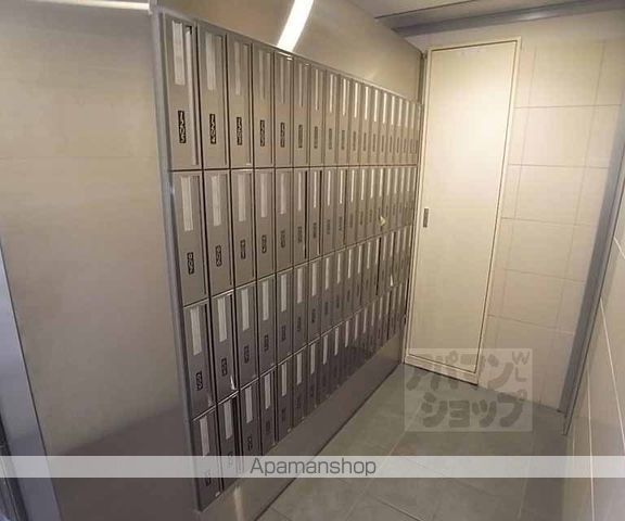 プレサンスNEO京都烏丸の外観写真