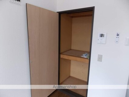 エバーグリーン[1R/20m2]の収納