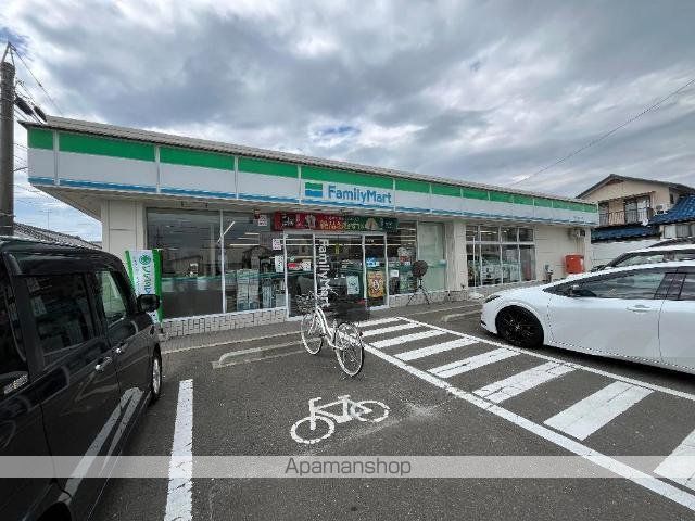 ラボーテ栄の周辺写真
