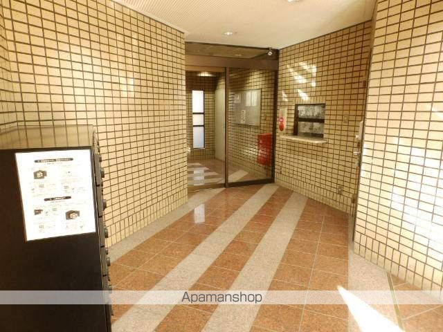 パインレジデンスの玄関写真