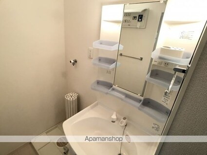 ラフィーネ・フォーレ　Ａ[2LDK/67.53m2]の洗面所