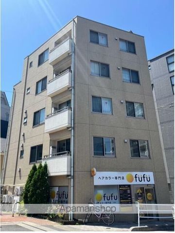 中野区本町のマンションの外観1