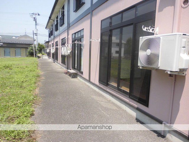 パークサイドSC B棟の外観写真
