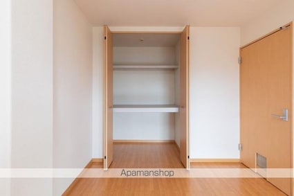 フィネス三渓[2LDK/59.85m2]の収納