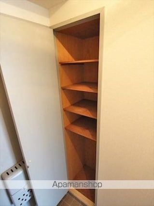 サニーハイツ西長戸[1R/21.66m2]の収納