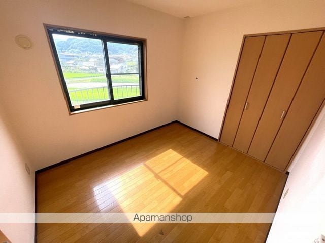 マンション麻績の内装写真