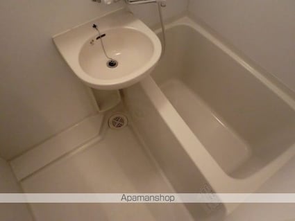 トーシンフェニックス高円寺クアトロ[1K/20.52m2]のバス