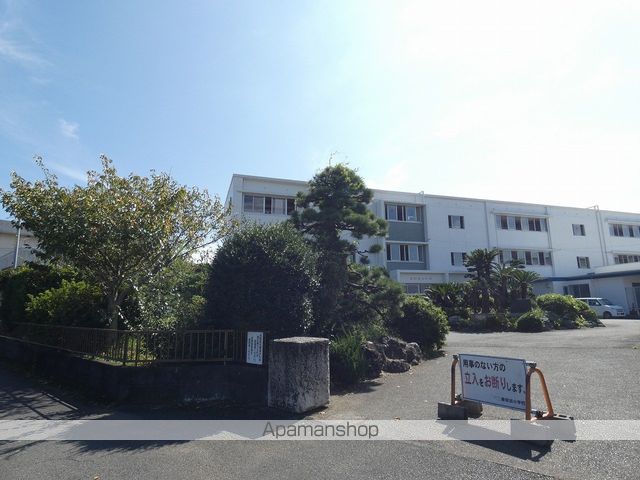 レピュート山崎の周辺写真