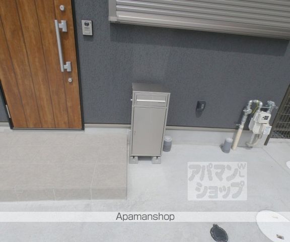 一乗寺野田町テラスハウス中の内装写真