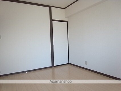 三洋ビル[3LDK/64.8m2]の内装2