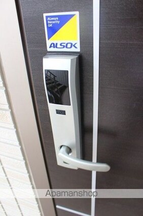 Ａｖａｎｔ　Ｒｉｖｉｅ’ｒｅ　（アヴァンテ　リヴィエール）[2LDK/58.07m2]の玄関