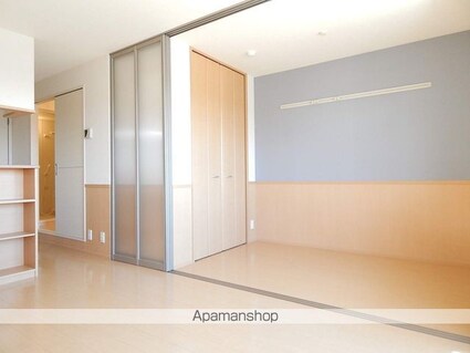 東京都昭島市宮沢町１丁目[1LDK/33.39m2]のリビング・居間