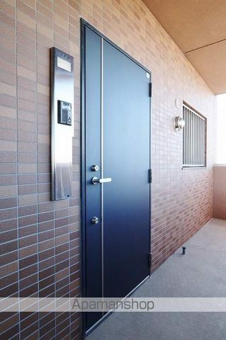 ブライト川内の玄関写真