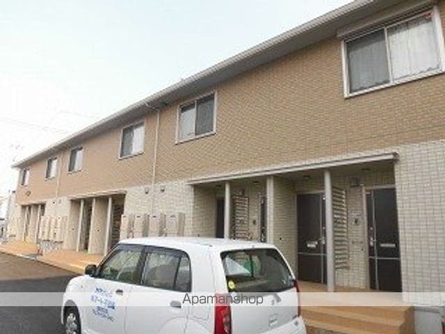 ナチュール向中野の玄関写真