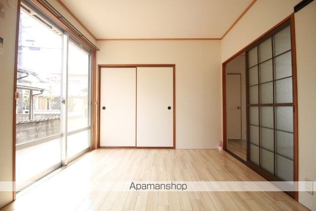 フローレス福富の内装写真