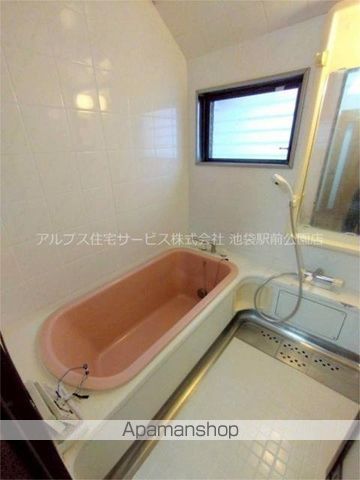 スプリングハウスの内装写真