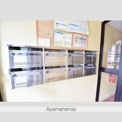 セルグレース北郷の玄関写真