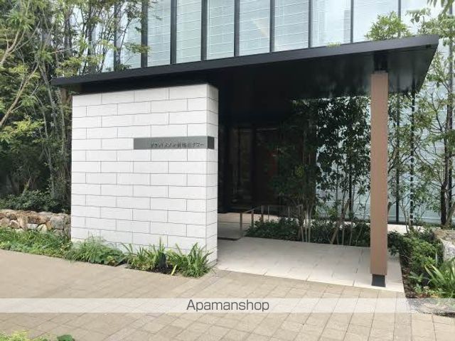 グランドメゾン新梅田タワーの玄関写真