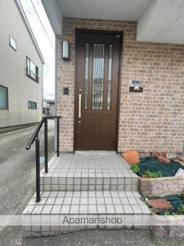 上越新幹線 新潟駅 徒歩14分 2階建 築27年の玄関写真