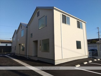 リファレンス[3LDK/97.7m2]の外観2